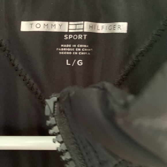 TOMMY HILFIGER VEST💙 - Picture 5 of 8